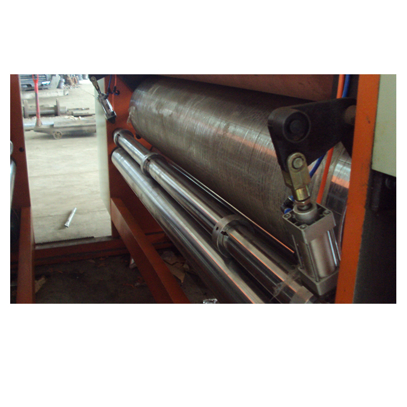 New style corrugate machine feeding printing slotting machine